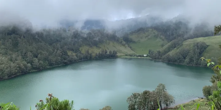 Pendakian Gunung Semeru Kembali Dibuka, Ini Aturan dan Antusiasme Pendaki