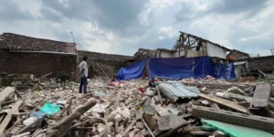 Kapolda Jatim Lakukan Pendalaman Terkait Ledakan Rumah Polisi di Mojokerto