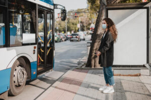 perbedaan bus