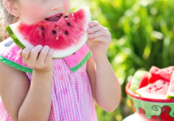 tips mengenalkan makanan pada anak